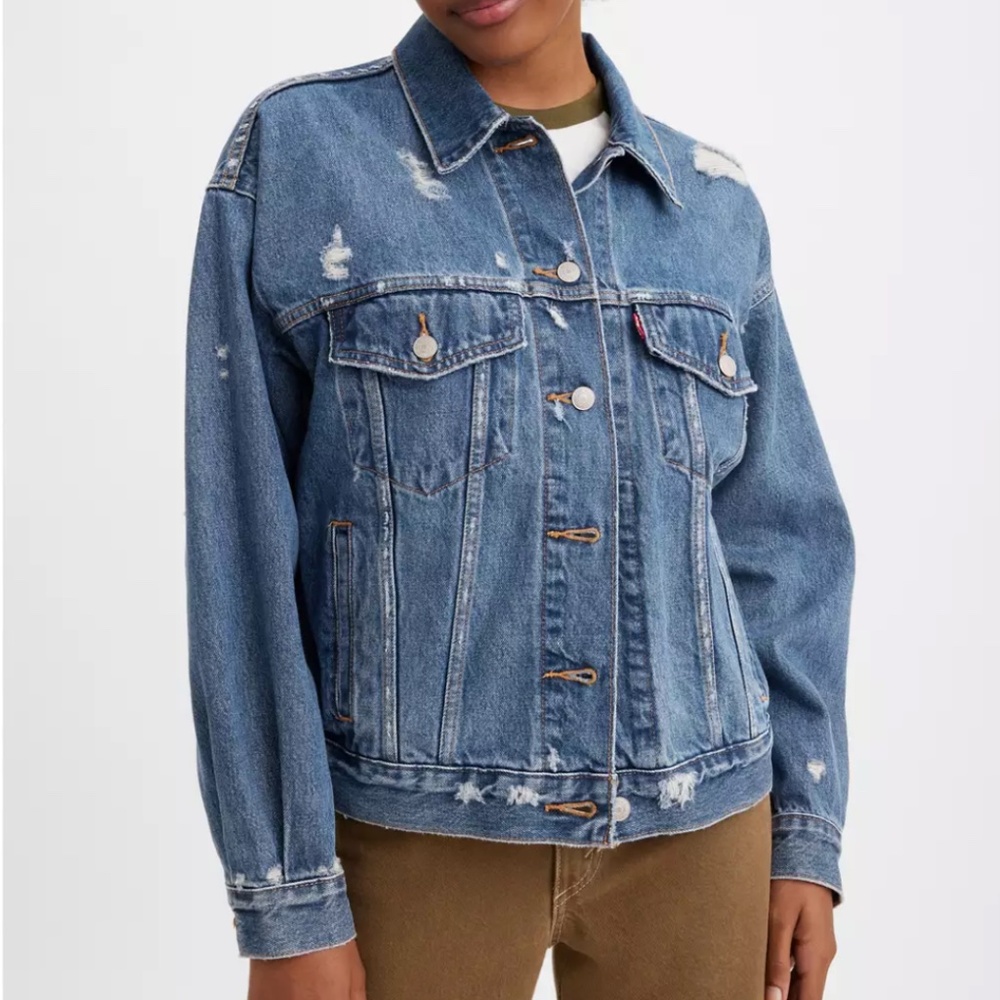 Levi's 90s Trucker Jacket in Distressed Premium Denim Size XS Oversized NWOT